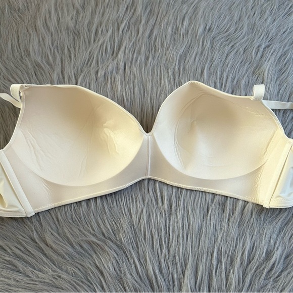 Secret Treasures Bra‎ Womens Size 36DD White Wireless Thin Padding Back Closure - Picture 5 of 7